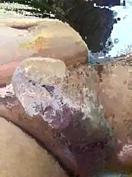 Snapshot of jozef195 chatting on 11/28/25, 07:05 jozef195 online show from 11/28/25, 07:05