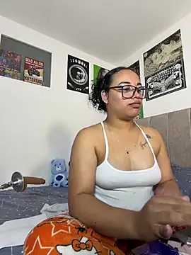 Snapshot of angela_angels_ chatting on 07/16/26, 01:55 angela angels online show from 07/16/26, 01:55
