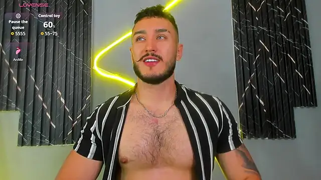 Snapshot of Zionmattis chatting on 09/10/25, 01:38 Zionmattis online show from 09/10/25, 01:38