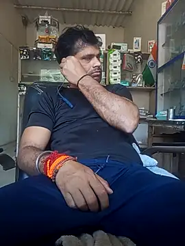 Snapshot of Priynkarani chatting on 01/07/26, 06:49 Priynkarani online show from 01/07/26, 06:49