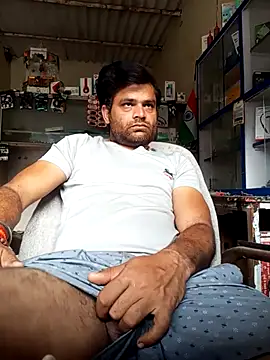 Snapshot of Priynkarani chatting on 02/02/26, 11:53 Priynkarani online show from 02/02/26, 11:53