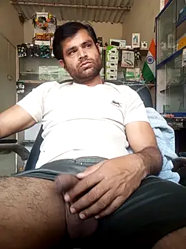 Snapshot of Priynkarani chatting on 02/03/26, 06:40 Priynkarani online show from 02/03/26, 06:40