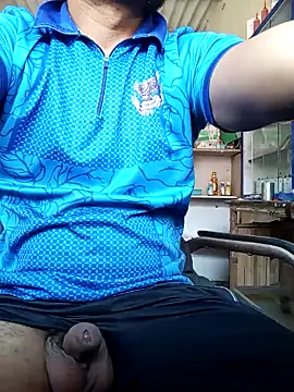 Snapshot of Priynkarani chatting on 02/20/26, 06:26 Priynkarani online show from 02/20/26, 06:26