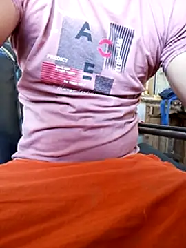 Snapshot of Priynkarani chatting on 03/07/26, 05:48 Priynkarani online show from 03/07/26, 05:48