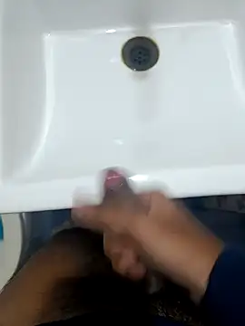 Snapshot of checkyourdadddy chatting on 12/12/24, 03:37 checkyourdadddy online show from 12/12/24, 03:37