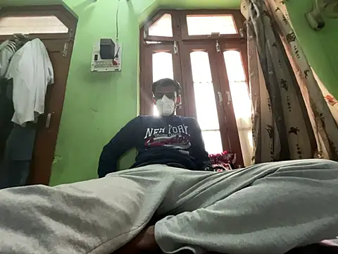 Snapshot of checkyourdadddy chatting on 02/01/25, 05:49 checkyourdadddy online show from 02/01/25, 05:49