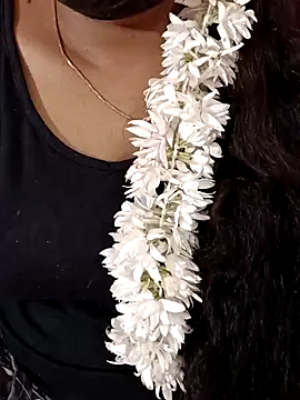 tamil-varshu online show from 01/15/25, 05:58