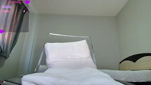 Snapshot of kyliejo18 chatting on 01/08/25, 06:41 kyliejo18 online show from 01/08/25, 06:41