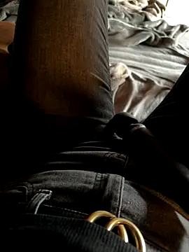 Ana-05 online show from 10/31/25, 01:34