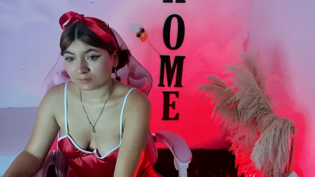 Snapshot of carolayrosse chatting on 02/12/25, 03:07 carolayrosse online show from 02/12/25, 03:07