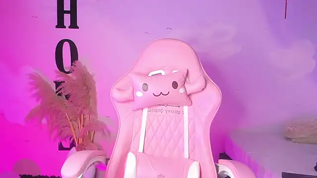 Snapshot of carolayrosse chatting on 02/22/25, 09:56 carolayrosse online show from 02/22/25, 09:56