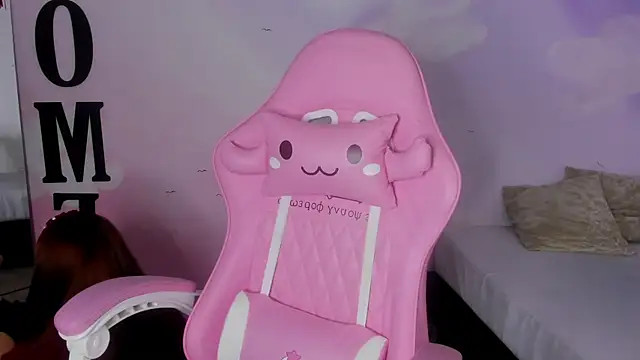 Snapshot of carolayrosse chatting on 03/01/25, 01:22 carolayrosse online show from 03/01/25, 01:22