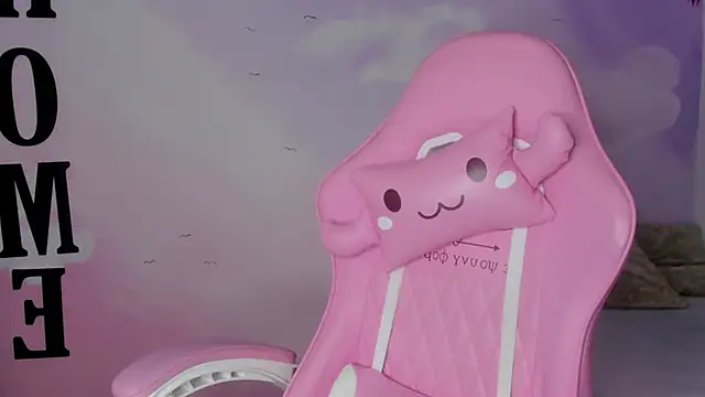 Snapshot of carolayrosse chatting on 03/01/25, 04:26 carolayrosse online show from 03/01/25, 04:26