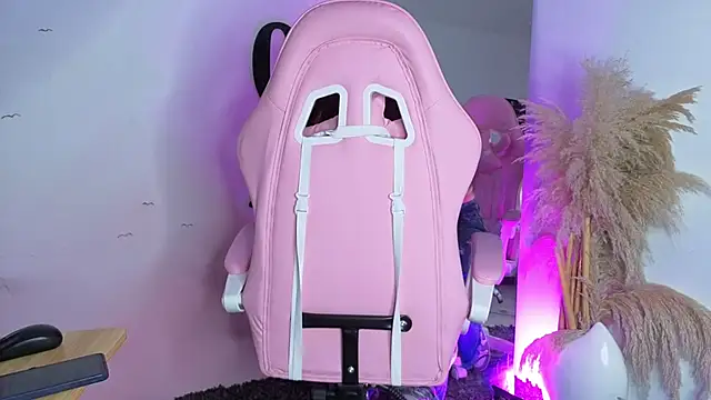 Snapshot of carolayrosse chatting on 09/09/25, 03:28 carolayrosse online show from 09/09/25, 03:28