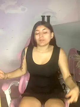 Snapshot of carolayrosse chatting on 10/11/25, 03:06 carolayrosse online show from 10/11/25, 03:06