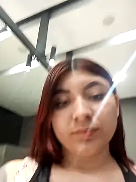 Snapshot of carolayrosse chatting on 10/16/25, 01:17 carolayrosse online show from 10/16/25, 01:17