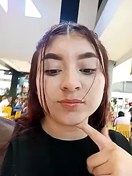 Snapshot of carolayrosse chatting on 10/16/25, 11:17 carolayrosse online show from 10/16/25, 11:17