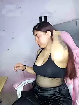 Snapshot of carolayrosse chatting on 10/25/25, 03:14 carolayrosse online show from 10/25/25, 03:14