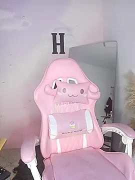 Snapshot of carolayrosse chatting on 10/26/25, 02:45 carolayrosse online show from 10/26/25, 02:45