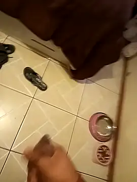 Snapshot of pedritolobito chatting on 12/23/24, 04:06 pedritolobito online show from 12/23/24, 04:06