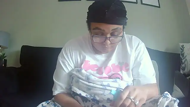 vanilla chocolate23 online show from 02/08/26, 10:29