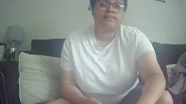 vanilla chocolate23 online show from 06/01/26, 07:32