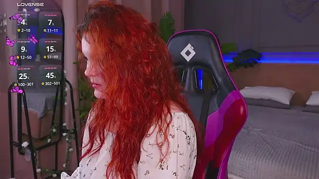 Snapshot of EnnySunrise chatting on 02/01/25, 04:44 EnnySunrise online show from 02/01/25, 04:44