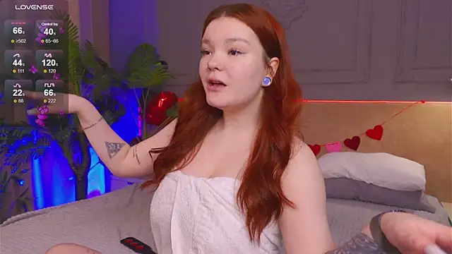 Snapshot of EnnySunrise chatting on 02/10/25, 01:55 EnnySunrise online show from 02/10/25, 01:55