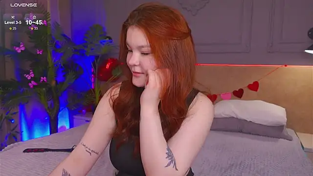 Snapshot of EnnySunrise chatting on 02/10/25, 05:09 EnnySunrise online show from 02/10/25, 05:09