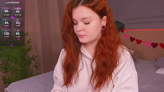 Snapshot of EnnySunrise chatting on 02/17/25, 07:31 EnnySunrise online show from 02/17/25, 07:31