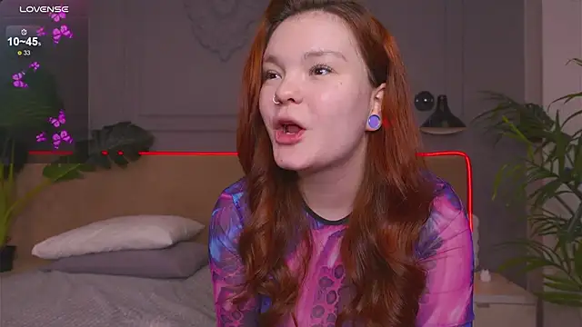 Snapshot of EnnySunrise chatting on 02/26/25, 01:52 EnnySunrise online show from 02/26/25, 01:52