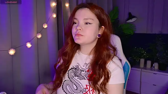 Snapshot of EnnySunrise chatting on 09/11/25, 07:03 EnnySunrise online show from 09/11/25, 07:03