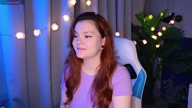 Snapshot of EnnySunrise chatting on 09/20/25, 07:48 EnnySunrise online show from 09/20/25, 07:48