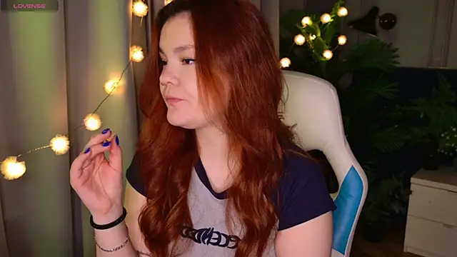 Snapshot of EnnySunrise chatting on 10/03/25, 06:49 EnnySunrise online show from 10/03/25, 06:49