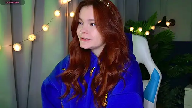 Snapshot of EnnySunrise chatting on 10/12/25, 06:29 EnnySunrise online show from 10/12/25, 06:29