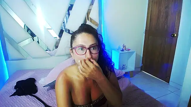 Snapshot of marilynetthan chatting on 01/20/25, 04:23 marilynetthan online show from 01/20/25, 04:23