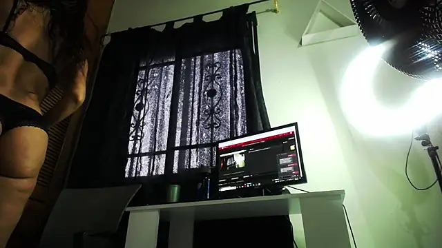 Snapshot of marilynetthan chatting on 02/08/25, 01:22 marilynetthan online show from 02/08/25, 01:22