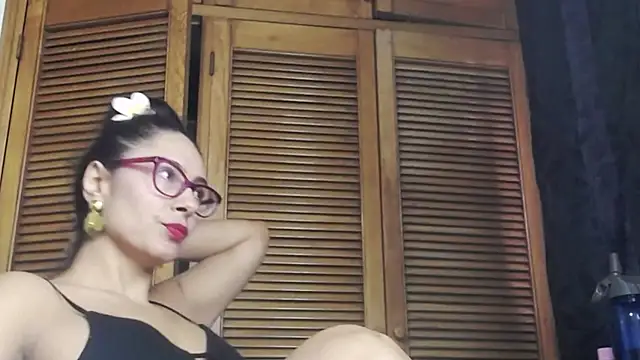 Snapshot of marilynetthan chatting on 02/19/25, 02:12 marilynetthan online show from 02/19/25, 02:12