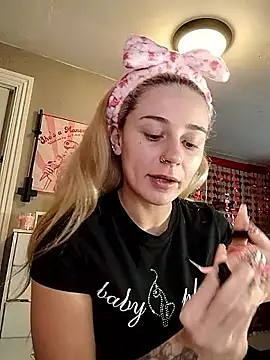 lexybabyxo online show from 02/11/26, 12:43