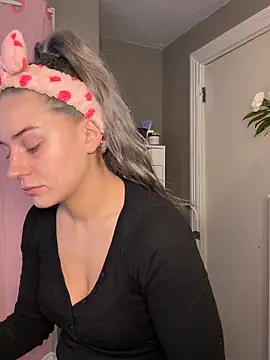 lexybabyxo online show from 02/18/26, 03:19