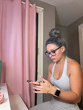 Snapshot of lexybabyxo chatting on 05/26/26, 11:17 lexybabyxo online show from 05/26/26, 11:17