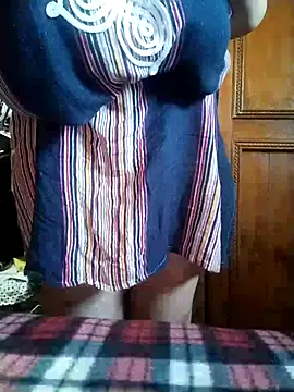 Snapshot of 3ahhd chatting on 10/27/25, 03:38 3ahhd online show from 10/27/25, 03:38