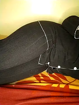 Snapshot of 3ahhd chatting on 11/26/25, 12:44 3ahhd online show from 11/26/25, 12:44