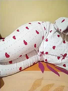 Snapshot of 3ahhd chatting on 11/30/25, 04:55 3ahhd online show from 11/30/25, 04:55