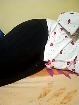 Snapshot of 3ahhd chatting on 12/02/25, 12:32 3ahhd online show from 12/02/25, 12:32