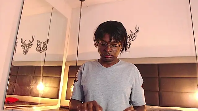 candy lovee69 online show from 11/25/25, 09:59