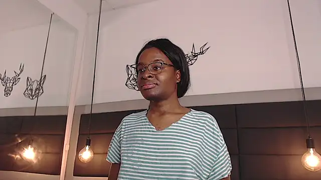 Snapshot of candy_lovee69 chatting on 07/08/26, 07:07 candy lovee69 online show from 07/08/26, 07:07