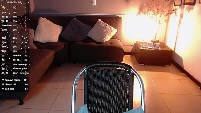 Snapshot of sahra_taylor_ chatting on 02/28/25, 02:53 sahra taylor online show from 02/28/25, 02:53