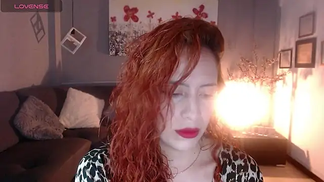 Snapshot of sahra_taylor_ chatting on 03/13/25, 02:33 sahra taylor online show from 03/13/25, 02:33