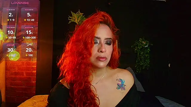 Snapshot of sahra_taylor_ chatting on 10/20/25, 03:56 sahra taylor online show from 10/20/25, 03:56